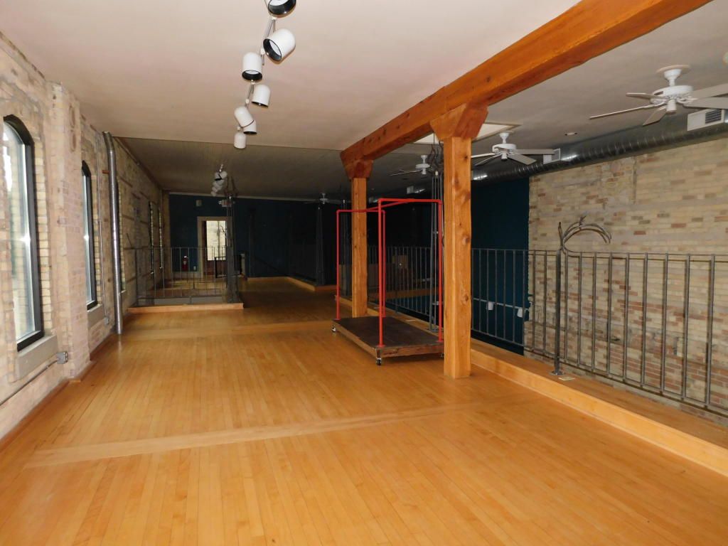 234 S Main St, Fort Atkinson, WI 53538